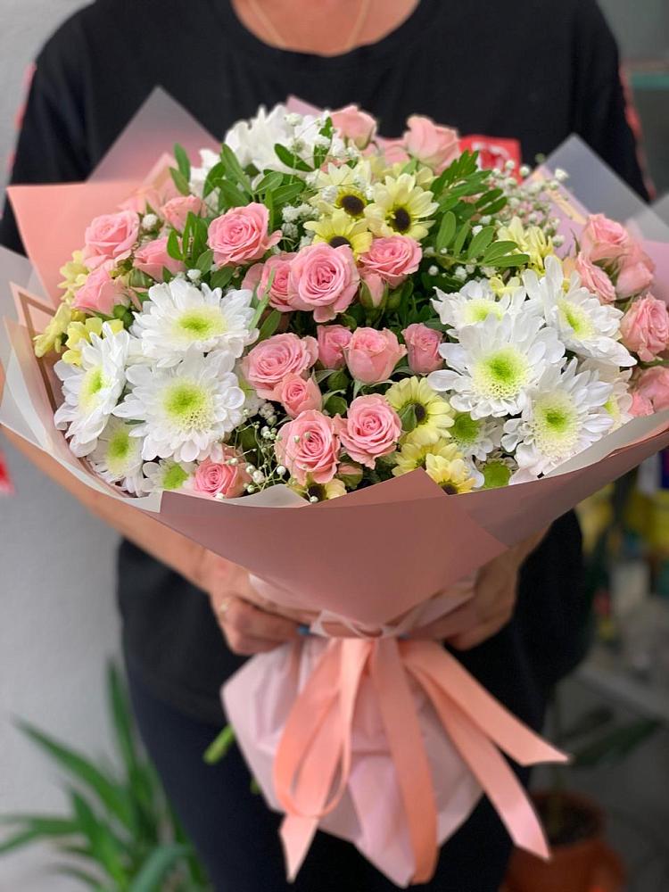 Букет цветов из: Розы и Хризантемы в Заозерске
