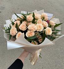 Букет Кремовые розы Латте в Заозерске