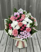Букет цветов из:  Альстромерии, Гвоздики, Розы и Хризантемы #REPLACE_PRED# Заозерске