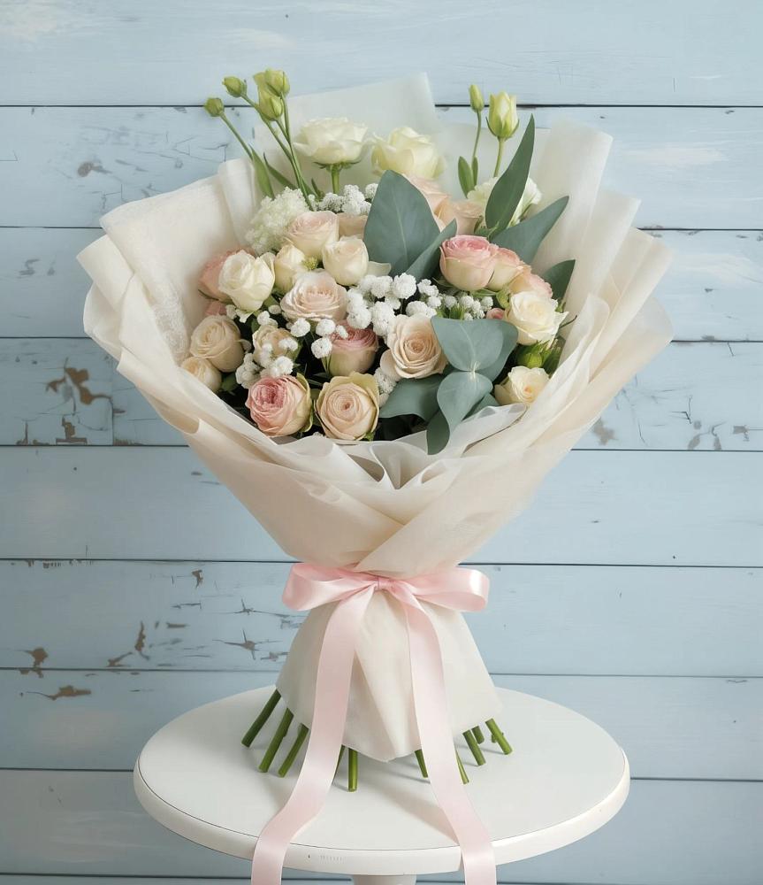 Букет цветов из: Розы и Лизиантусы в Заозерске