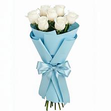 Букет 7 белых роз Проуд в Заозерске