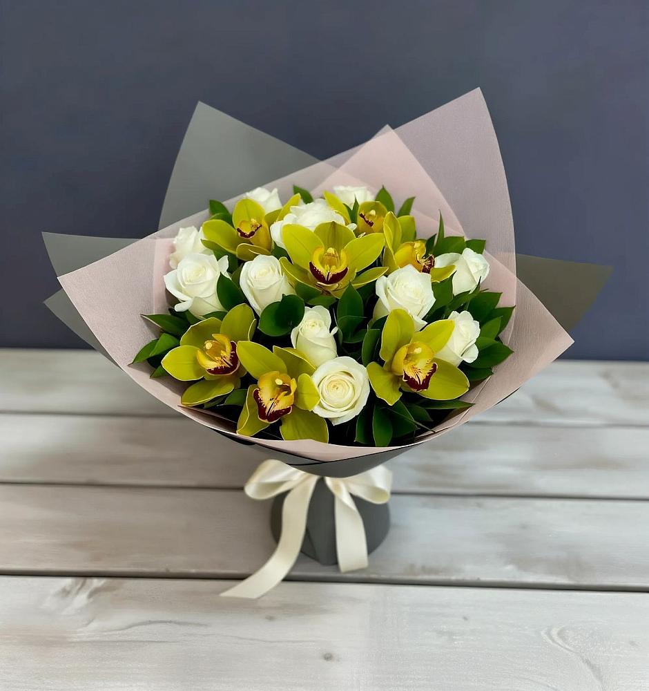 Букет цветов из: Орхидеи и Розы в Заозерске