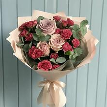 Букет цветов из:  Гвоздики и Розы в Заозерске
