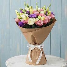 Букет цветов из:  Лизиантусы в Заозерске
