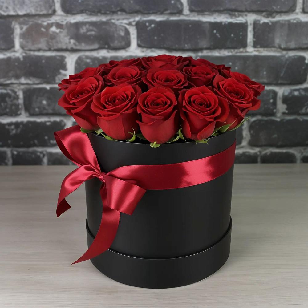 Цветочная композиция из Розы в шляпной коробке в Заозерске